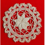 Beige handgemaakt kleedje